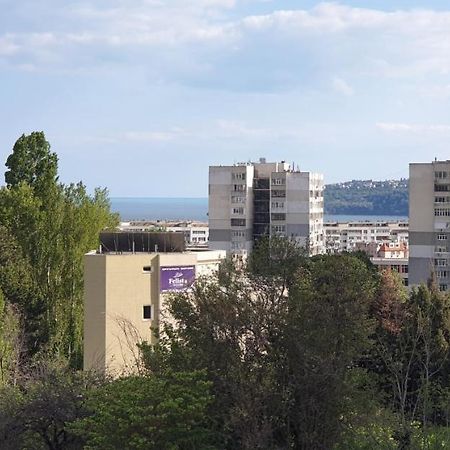 Family Holiday Apartments Breez 1 Varna Exterior photo
